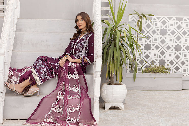Luxury Formal Lawn Pret